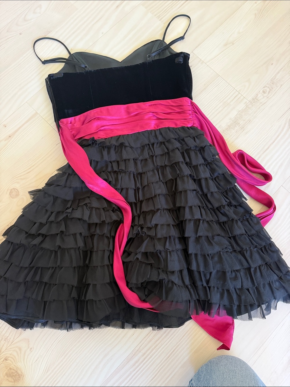 Bundle of vintage Betsy JOHNSON dresses - Picture 7 of 8